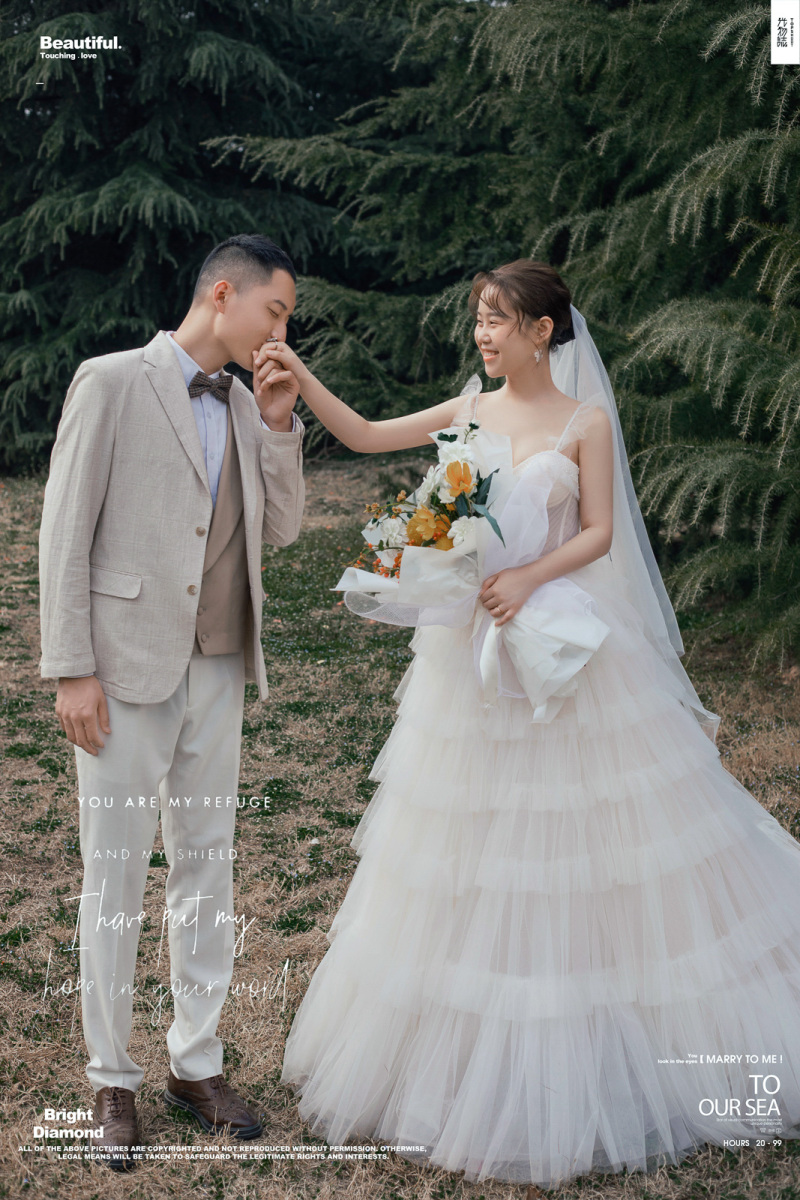 林庚先生张笑筱女士你的甜蜜婚纱照、极简棚拍  氛围森系  电影纪实、、、婚纱照