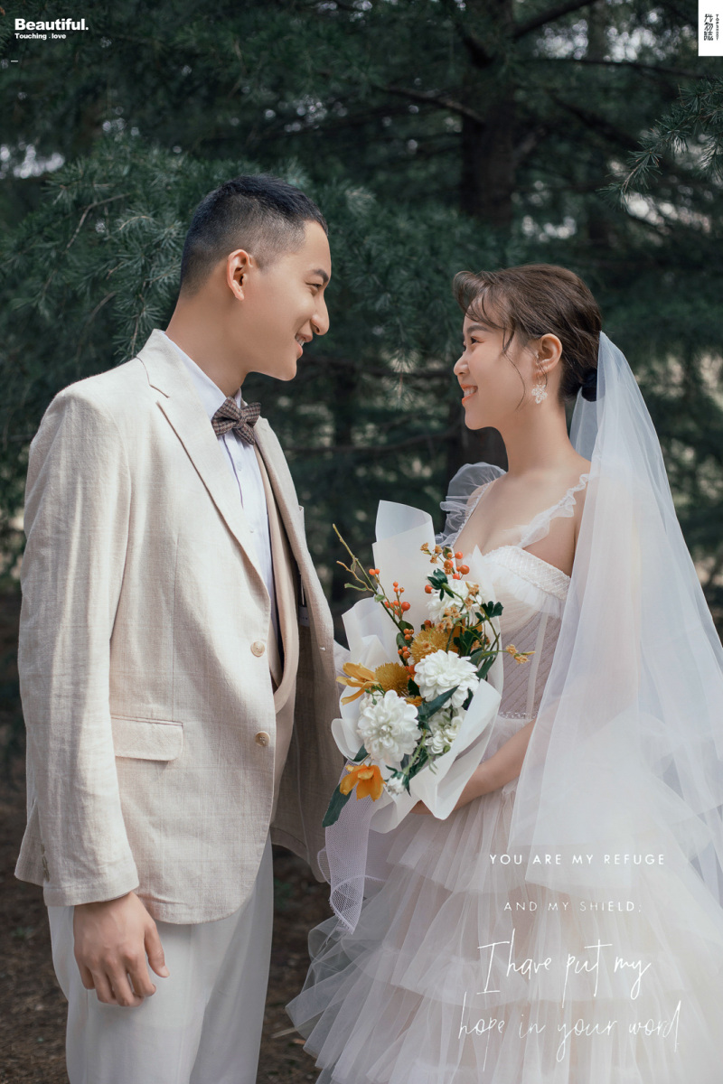 林庚先生张笑筱女士你的甜蜜婚纱照、极简棚拍  氛围森系  电影纪实、、、婚纱照
