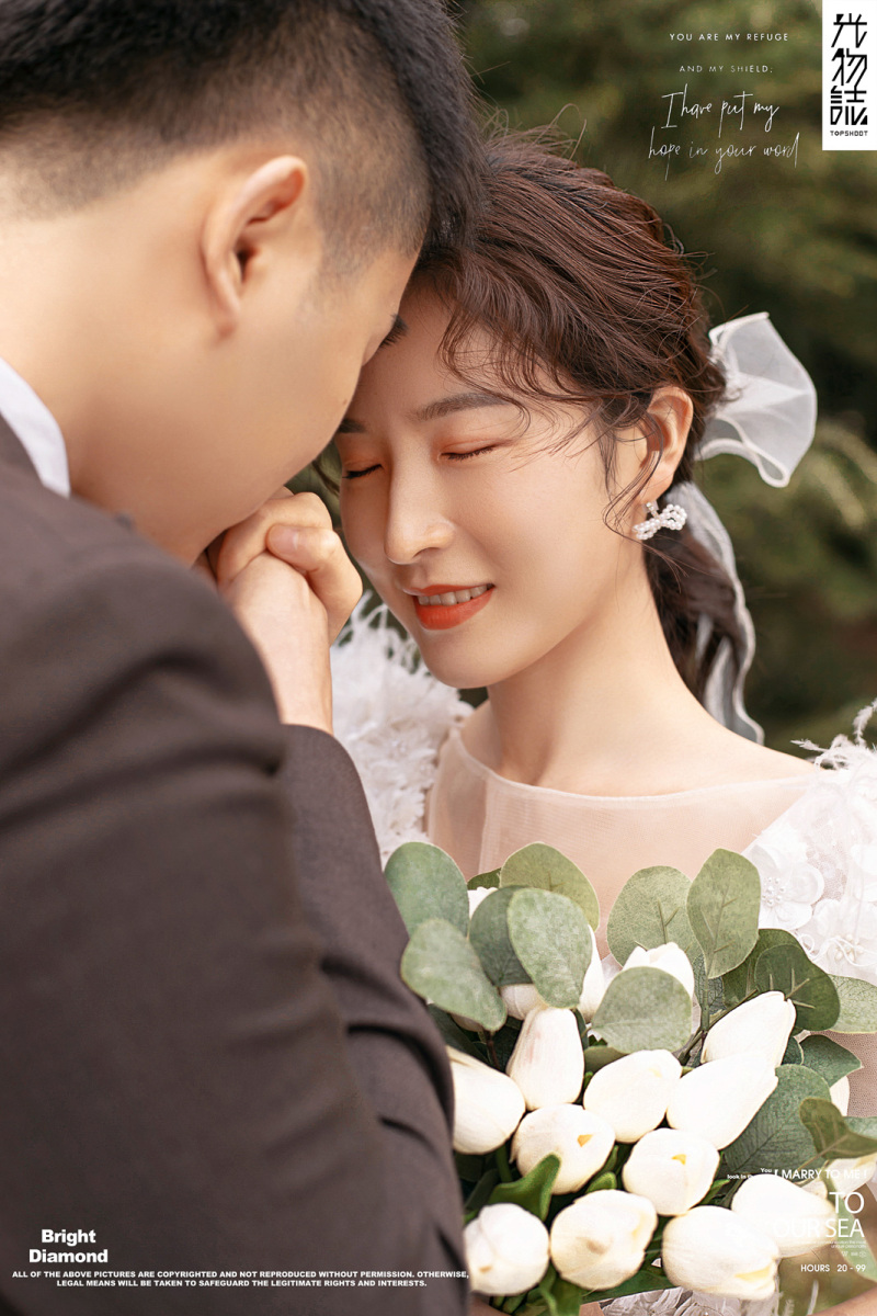 你的女孩(*^＠^*)杨炜楠先生孙欢女士又年轻，又有爱婚纱照、极简棚拍、、、婚纱照