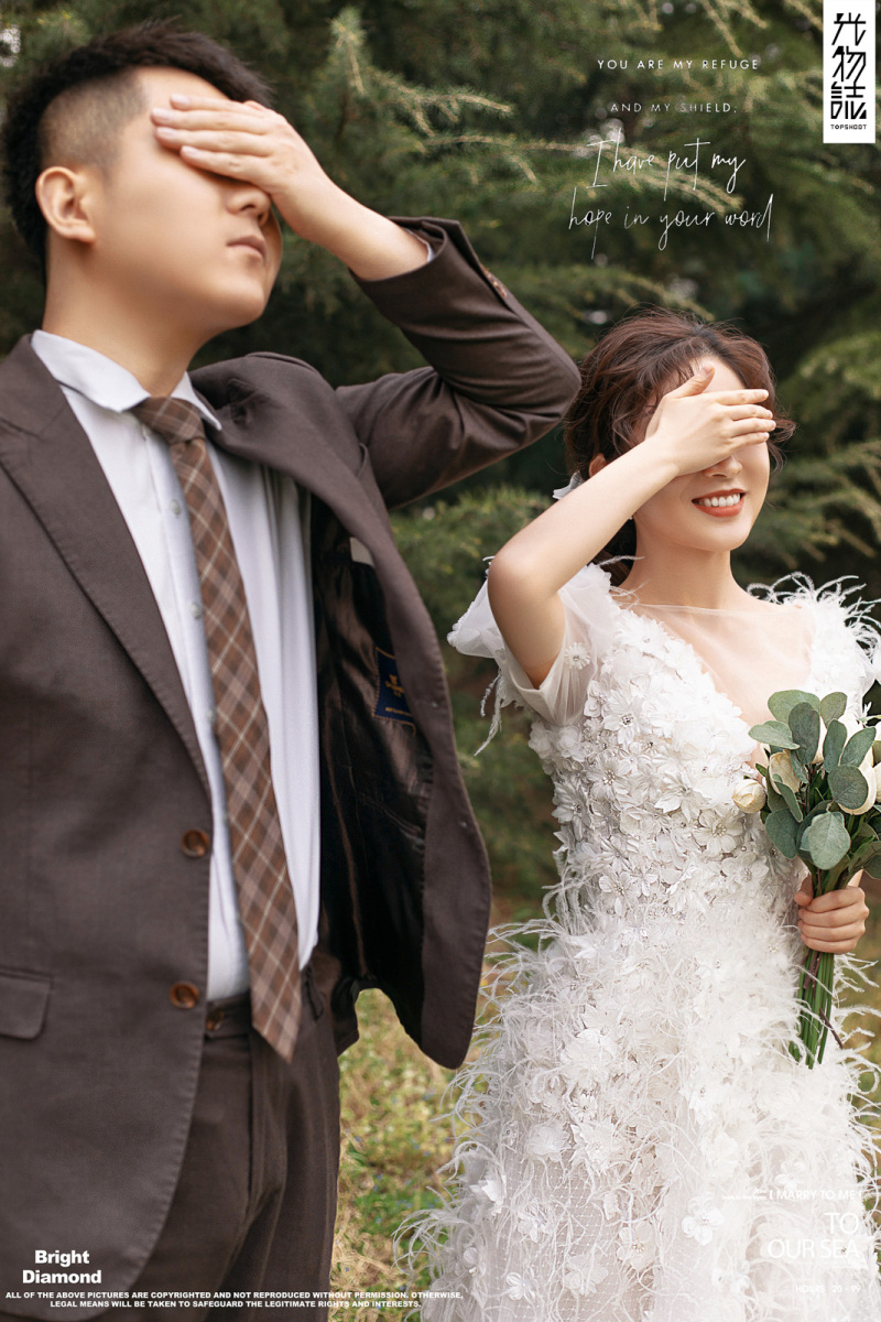 你的女孩(*^＠^*)杨炜楠先生孙欢女士又年轻，又有爱婚纱照、极简棚拍、、、婚纱照