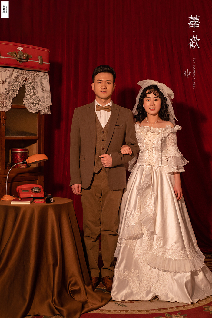极致情绪！张春辉先生李倩女士复古民国风婚纱照、极简棚拍、、、婚纱照