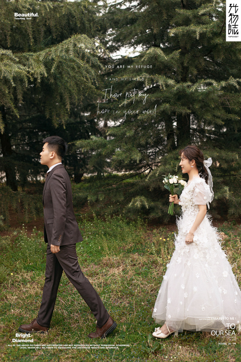 你的女孩(*^＠^*)杨炜楠先生孙欢女士又年轻，又有爱婚纱照、极简棚拍、、、婚纱照