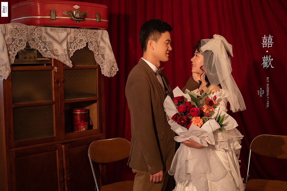 极致情绪！张春辉先生李倩女士复古民国风婚纱照、极简棚拍、、、婚纱照