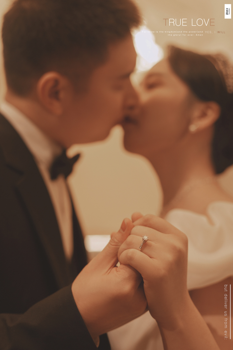 爱情电影。张航先生罗宇琳女士高定仪式感婚纱照、物誌生活、、、婚纱照