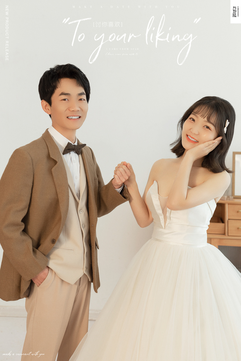 今日婚纱OOTD.程渊博先生李姣姣女士你的甜蜜婚纱照、极简棚拍、、、婚纱照