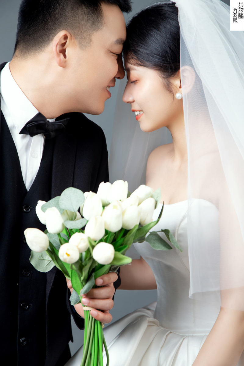 美到心里~罗韩先生张静女士高定仪式感婚纱照、极简棚拍、、、婚纱照