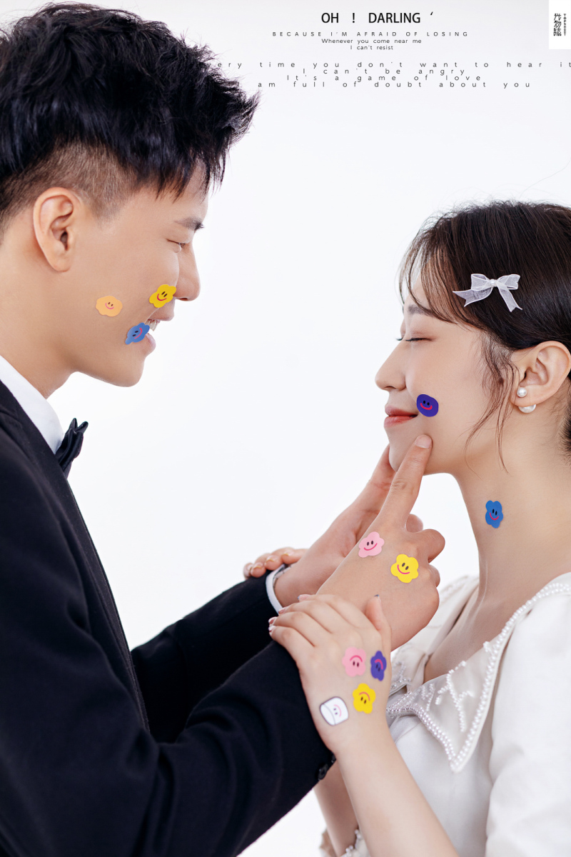 幸福感爆棚李豹先生周怡女士高定仪式感婚纱照、极简棚拍、、、婚纱照