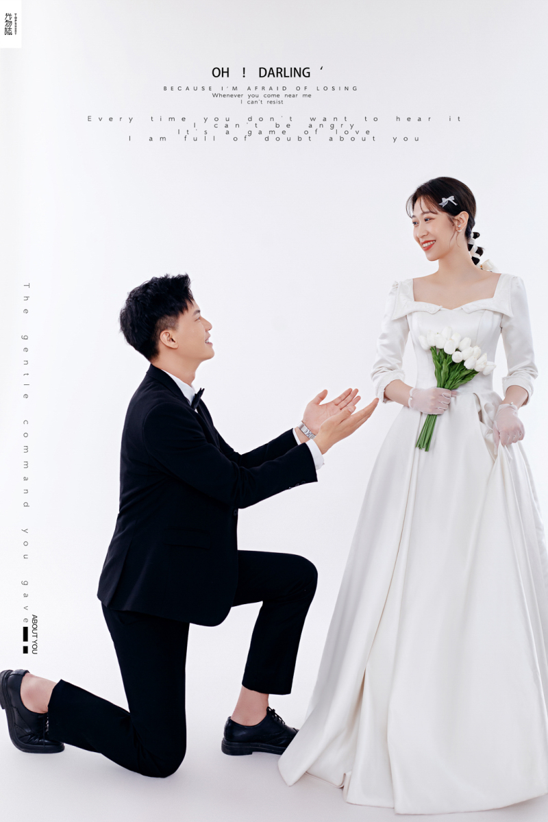 幸福感爆棚李豹先生周怡女士高定仪式感婚纱照、极简棚拍、、、婚纱照