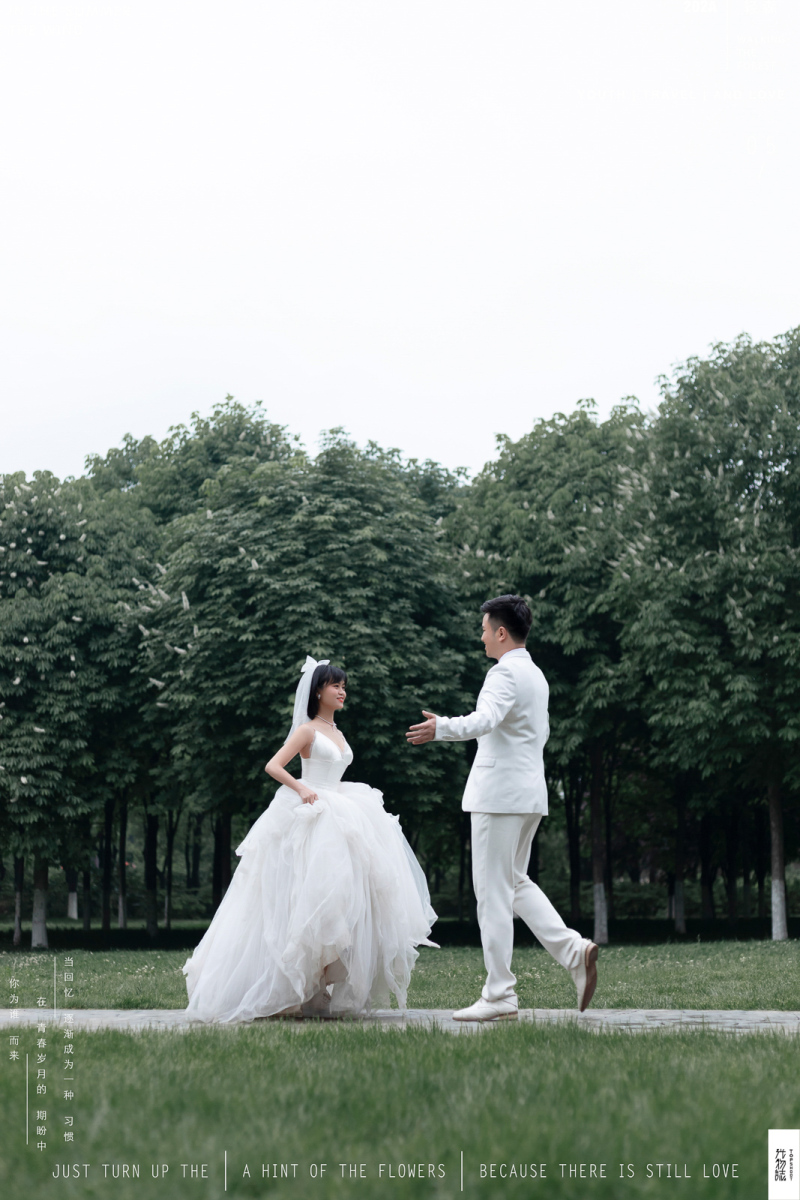 极致情绪！黄木木先生史娟女士你的甜蜜婚纱照、极简棚拍、、、婚纱照
