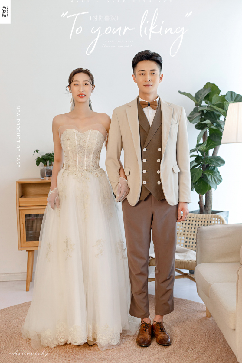 小小小清新:)文豪先生党艳斐女士纯色简约风婚纱照、电影纪实  极简棚拍、、、婚纱照
