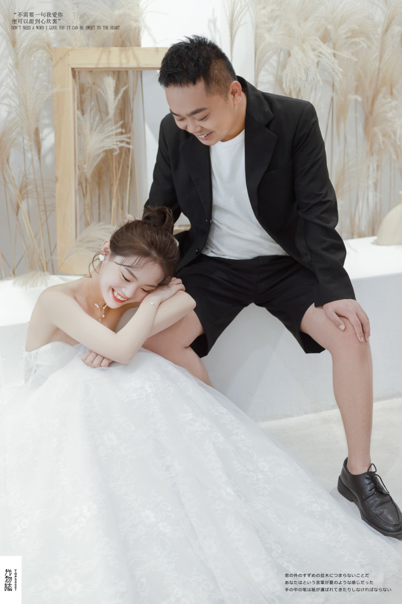 极致情绪！李政海先生史婷婷女士青春印记婚纱照、极简棚拍、、、婚纱照