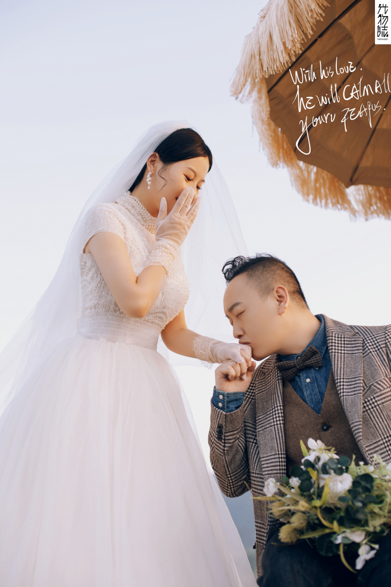 极致情绪！冯楠先生韩小暖女士你的甜蜜婚纱照、极简棚拍、、、婚纱照