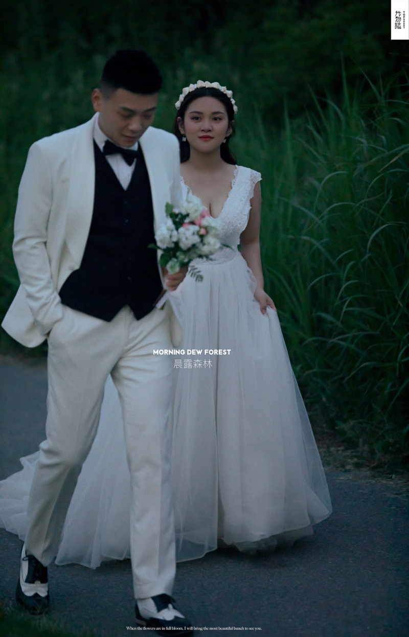极致情绪！郝鹏康先生段思妍女士青春印记婚纱照、极简棚拍、、、婚纱照