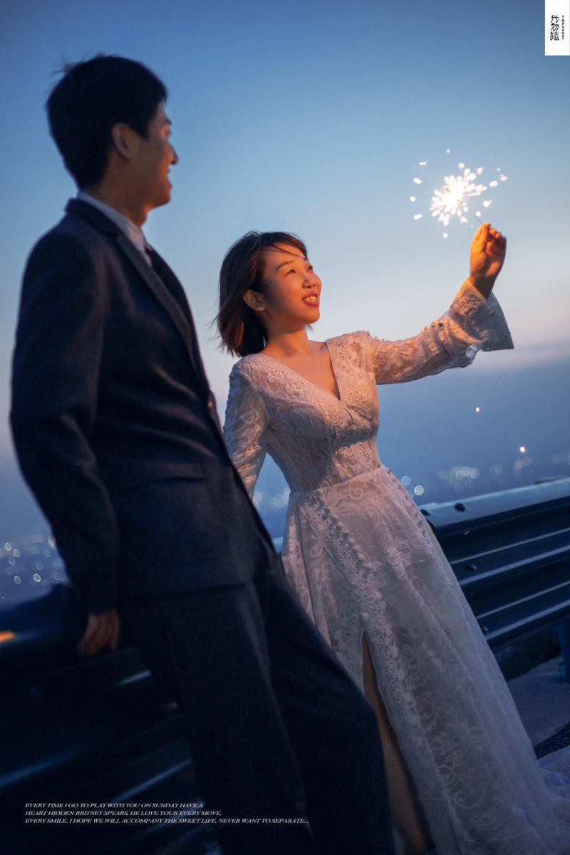 武驰先生董婉茹女士你的甜蜜婚纱照、极简棚拍、、、婚纱照