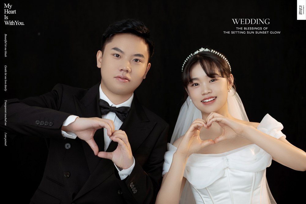 炒鸡甜~汪彦旭先生师宁女士高定仪式感婚纱照、极简棚拍、、、婚纱照