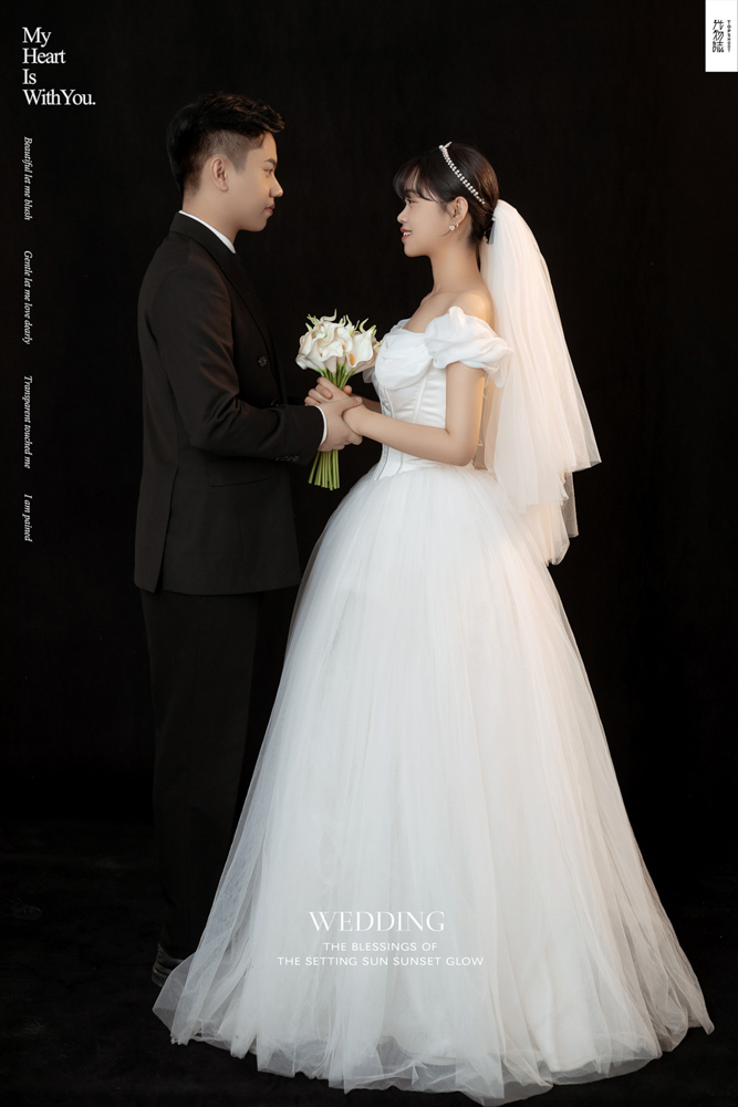 炒鸡甜~汪彦旭先生师宁女士高定仪式感婚纱照、极简棚拍、、、婚纱照