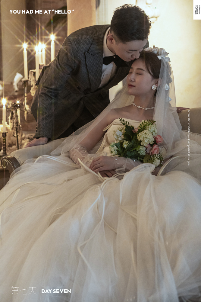 幸福感爆棚杨树伟先生石荣太女士高定仪式感婚纱照、极简棚拍、、、婚纱照