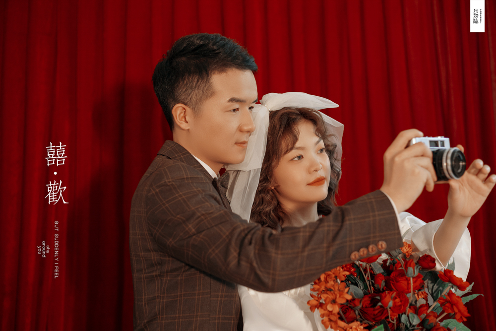 幸福感爆棚李晓明先生路梦晗女士你的甜蜜婚纱照、极简棚拍  物誌生活、、、婚纱照