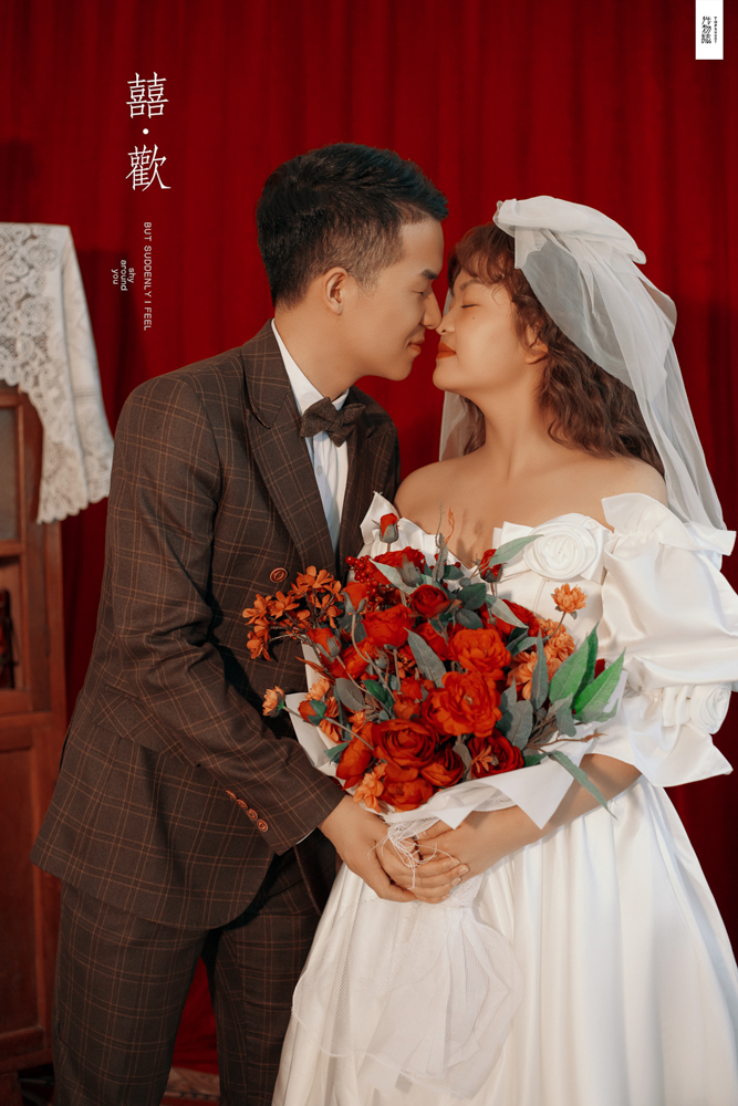 幸福感爆棚李晓明先生路梦晗女士你的甜蜜婚纱照、极简棚拍  物誌生活、、、婚纱照
