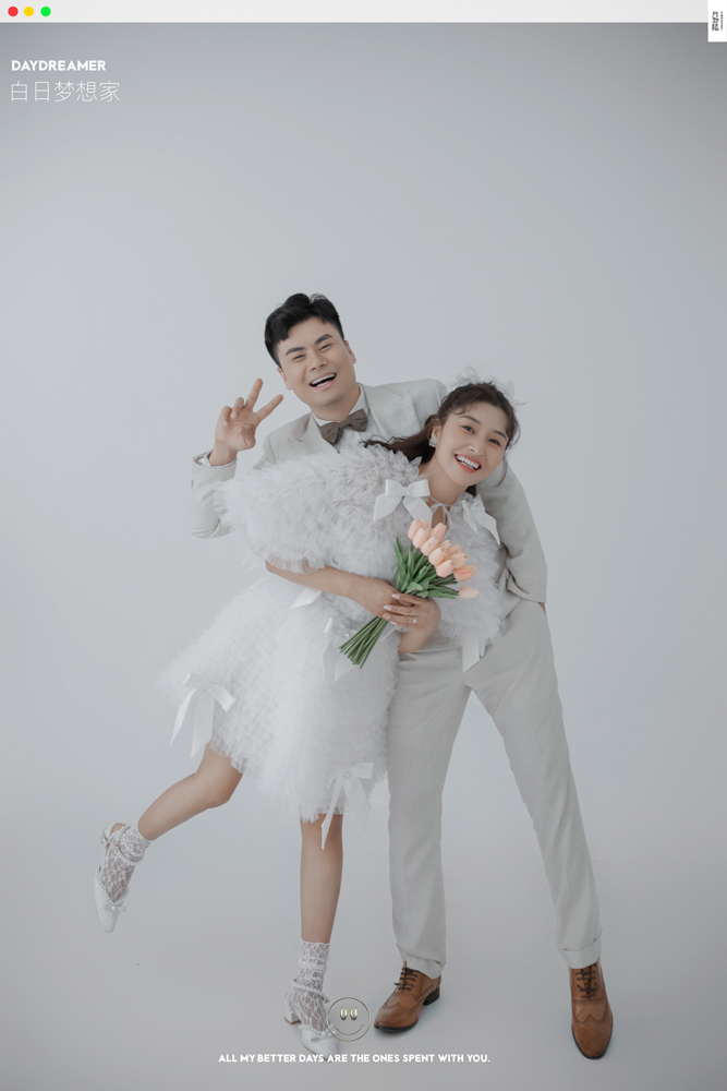 极致情绪！李川先生王梅女士你的甜蜜婚纱照、极简棚拍、、、婚纱照