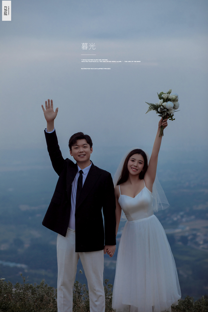极致情绪！张雨嘉先生黄一锦女士浪漫情绪婚纱照、极简棚拍、、、婚纱照