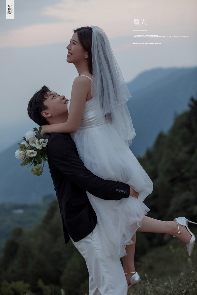 极致情绪！张雨嘉先生黄一锦女士浪漫情绪婚纱照、极简棚拍、、、婚纱照