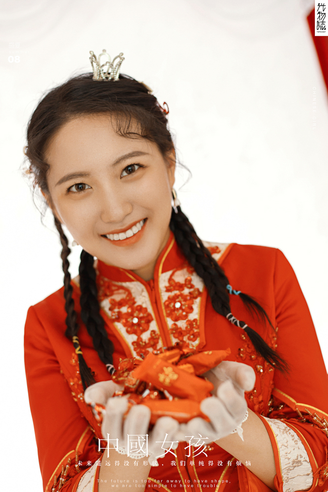 极致情绪！张东先生赫昕钰女士你的甜蜜婚纱照、极简棚拍、、、婚纱照