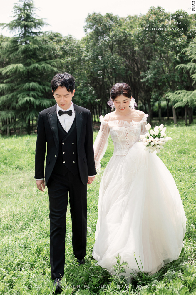 满满狗粮~李震先生张聪女士甜美系婚纱照、极简棚拍、、、婚纱照