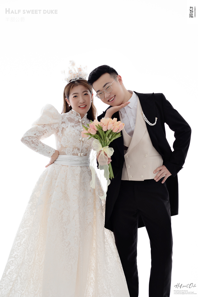 炒鸡甜~ 邓宇泽先生李可欣女士高定仪式感婚纱照、极简棚拍、、、婚纱照