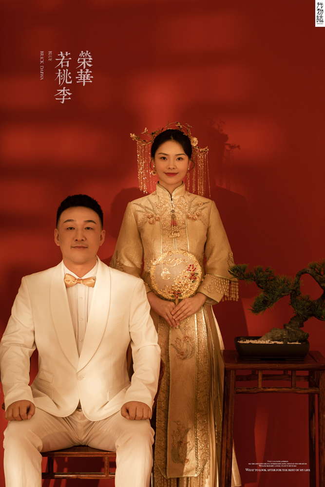 李文俊先生詹小宁女士你的甜蜜婚纱照、极简棚拍、、、婚纱照