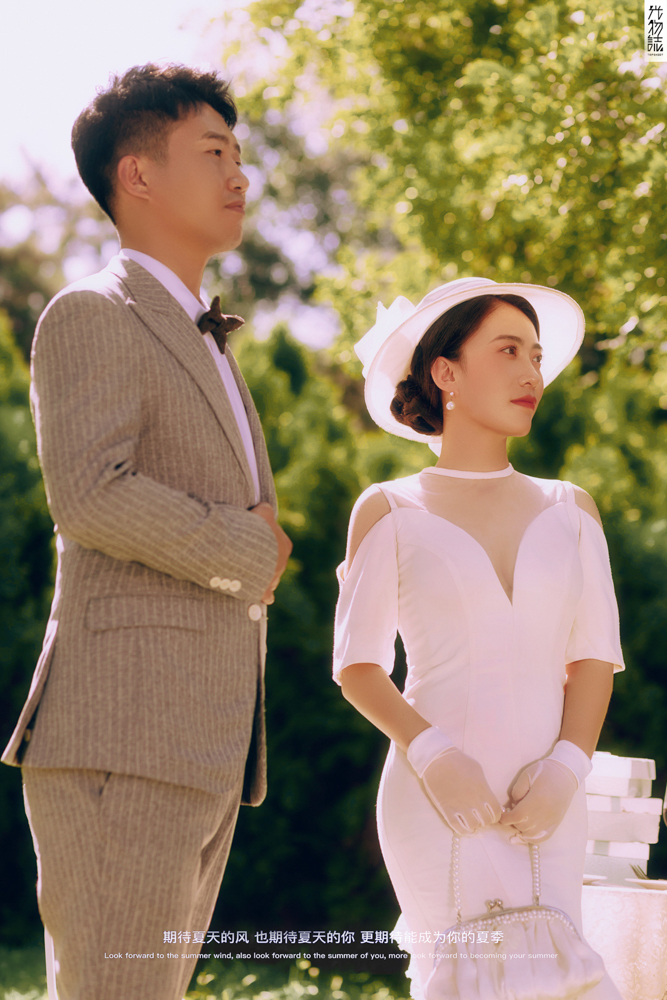 今日婚纱OOTD.车魏彬先生王馥菊女士你的甜蜜婚纱照、极简棚拍  物誌生活  中式传承、、、婚纱照