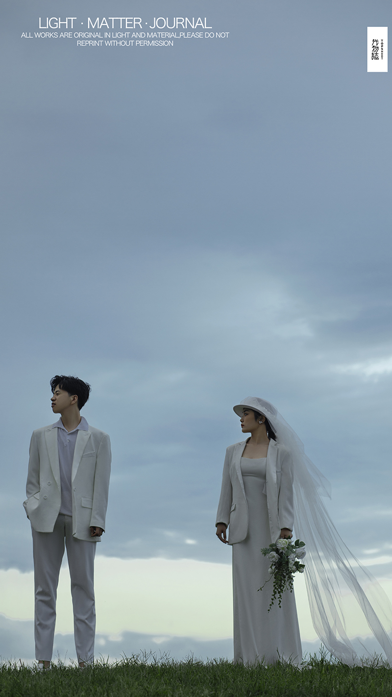 今日婚纱OOTD.李臻先生惠晓琛女士高定仪式感婚纱照、氛围森系  怀旧复古、、、婚纱照