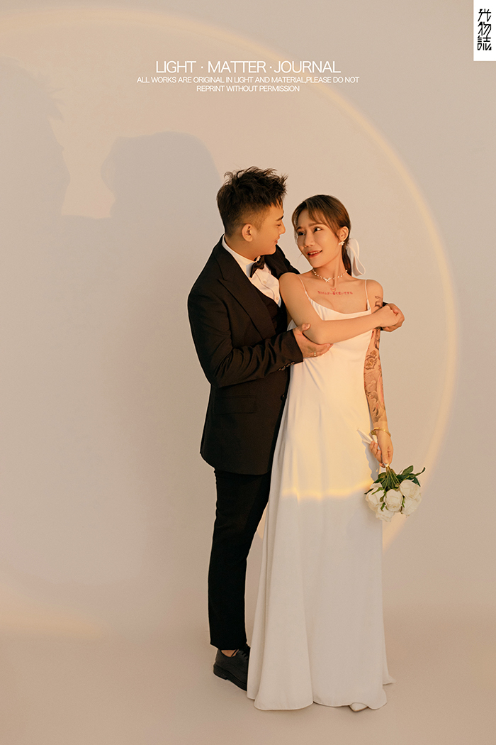 看一点小甜蜜~张先生赖女士唯美浪漫婚纱照、极简棚拍、、、婚纱照