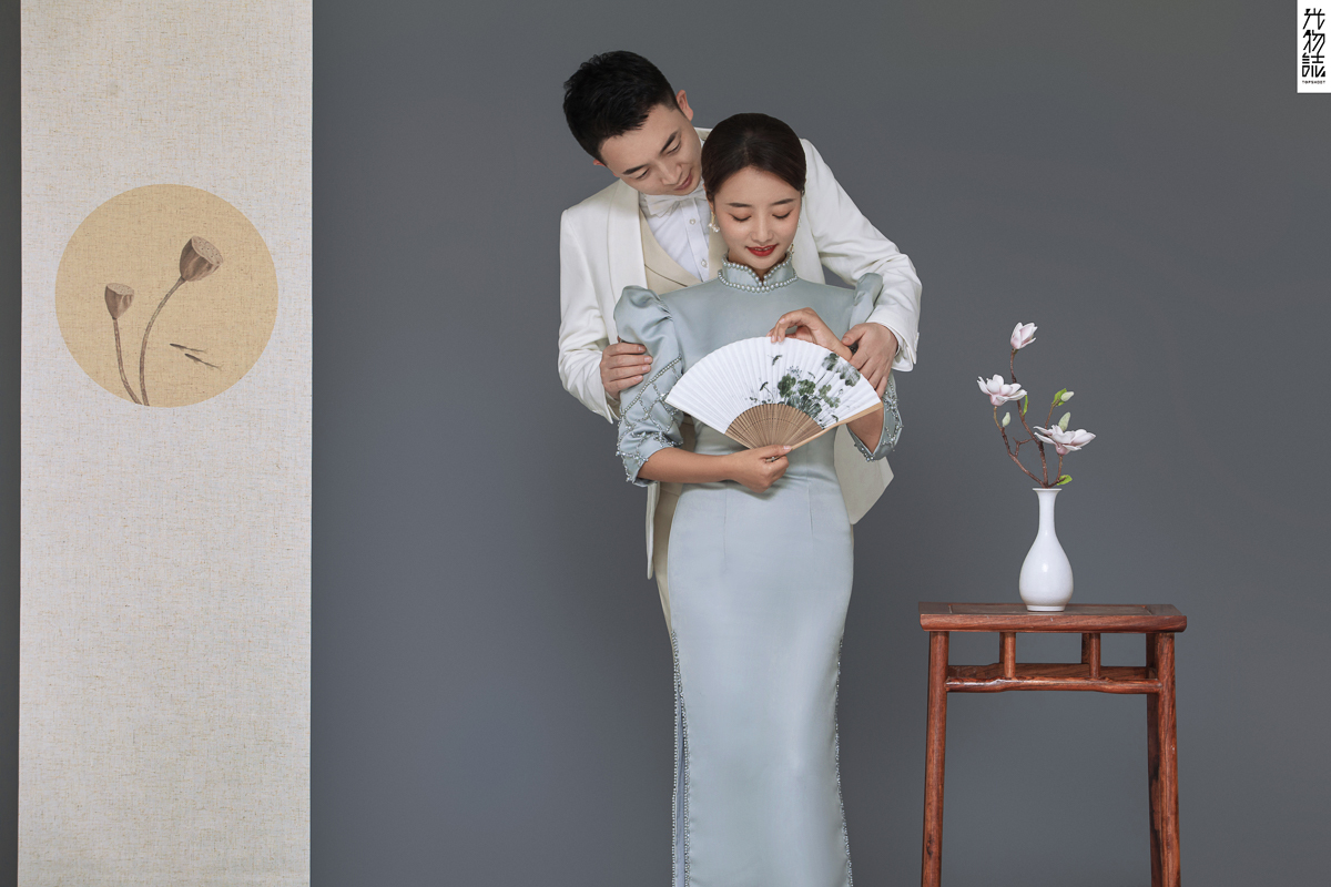 新鲜出炉:)许学文先生宋雅静女士复古民国风婚纱照、极简棚拍、、、婚纱照