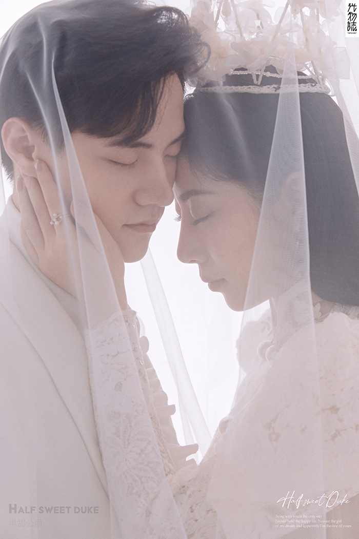 极致情绪！吕应成先生惠雨洁女士青春印记婚纱照、极简棚拍、、、婚纱照