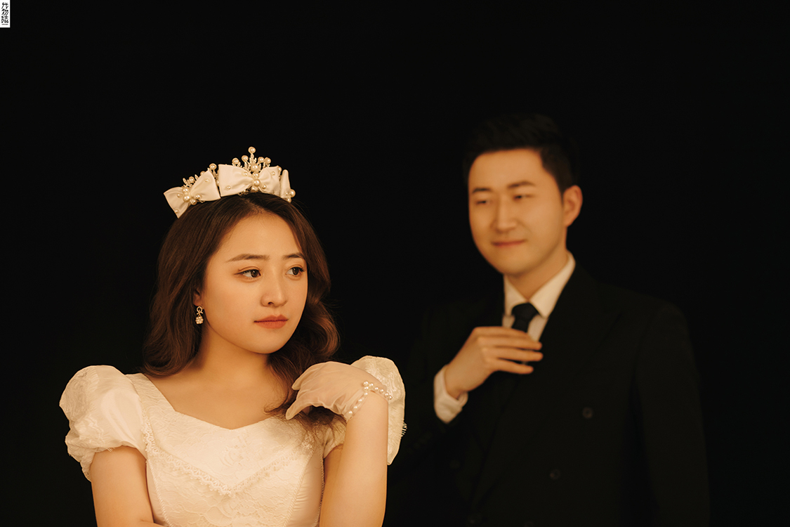 极致情绪！雷超先生张贞元女士高定仪式感婚纱照、极简棚拍、、、婚纱照
