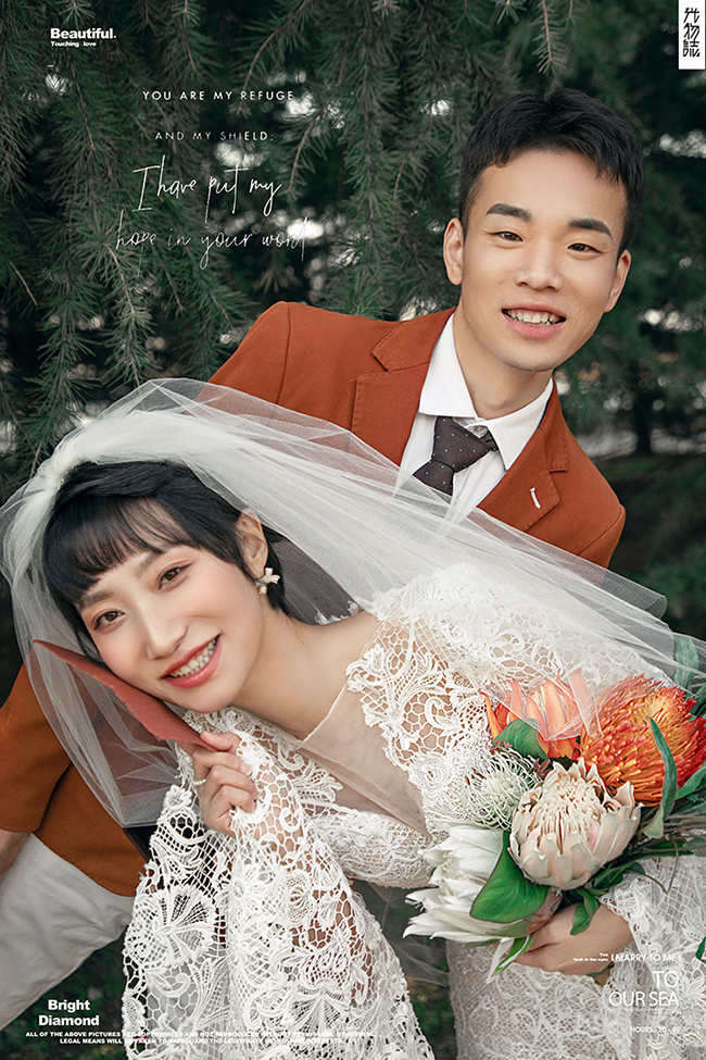 极致情绪！闫超鑫先生白思瑾女士甜蜜新鲜式婚纱照、怀旧复古、、、婚纱照