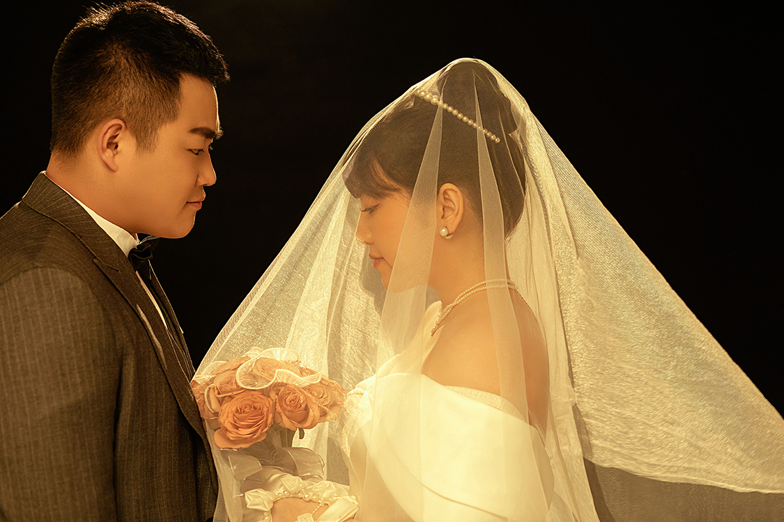炒鸡甜~李望先生孙介佳雯女士你的甜蜜婚纱照、极简棚拍、、、婚纱照
