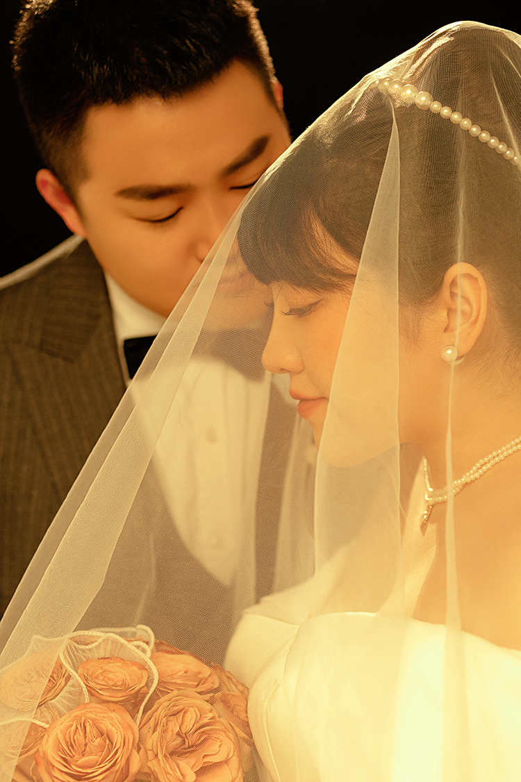 炒鸡甜~李望先生孙介佳雯女士你的甜蜜婚纱照、极简棚拍、、、婚纱照