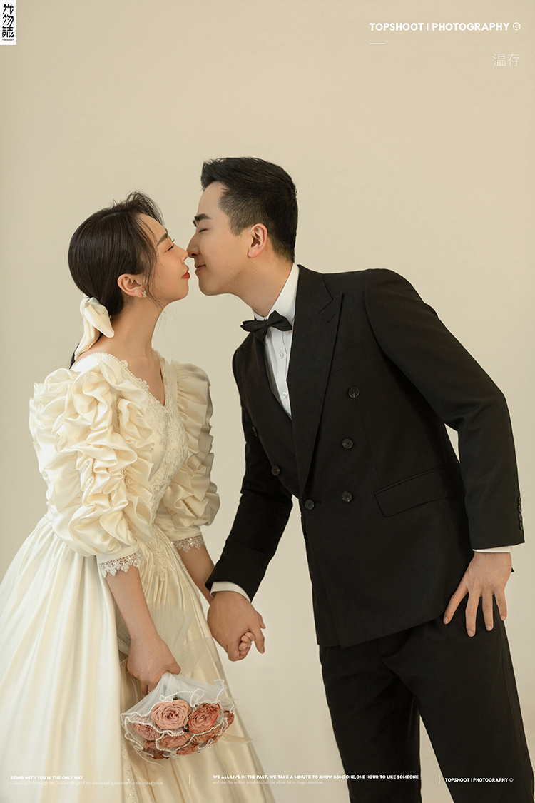 炒鸡甜~徐东升先生马妍女士高定仪式感婚纱照、极简棚拍、、、婚纱照