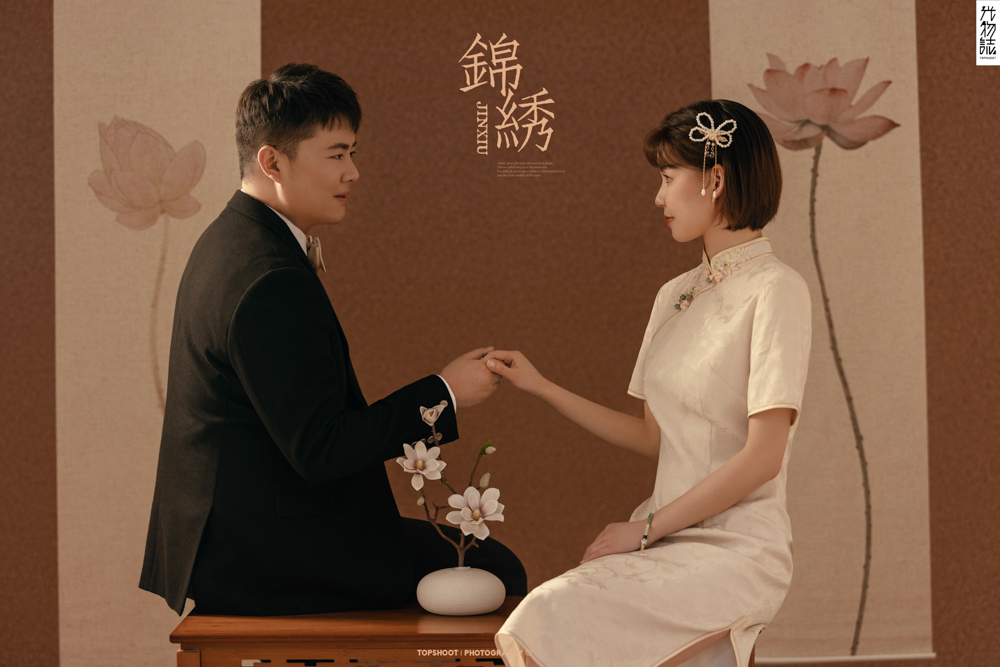 新鲜出炉:)张拓先生魏琼女士唯美浪漫婚纱照、极简棚拍、徐才皓、好像在听单口相声，开心到直不起腰，幸福感MAX、婚纱照