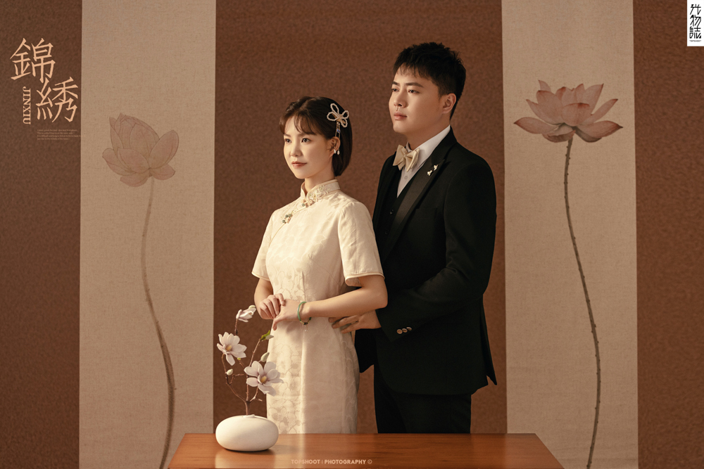 新鲜出炉:)张拓先生魏琼女士唯美浪漫婚纱照、极简棚拍、徐才皓、好像在听单口相声，开心到直不起腰，幸福感MAX、婚纱照