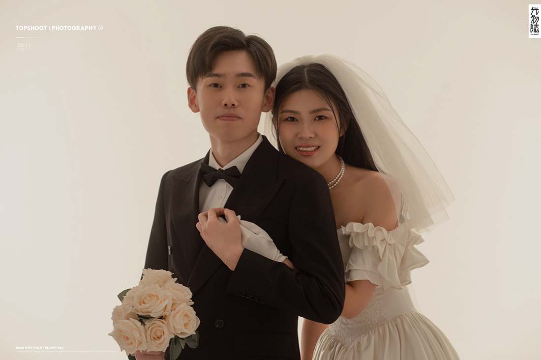 看一点小甜蜜~王瑞潮先生蔡星星女士甜美系婚纱照、极简棚拍、、、婚纱照