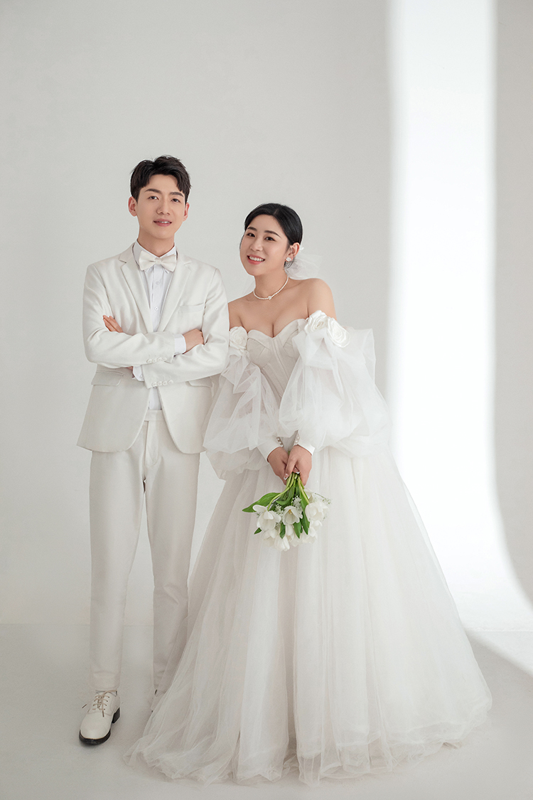 极致情绪！李培雷先生任欢女士高定仪式感婚纱照、极简棚拍、、、婚纱照