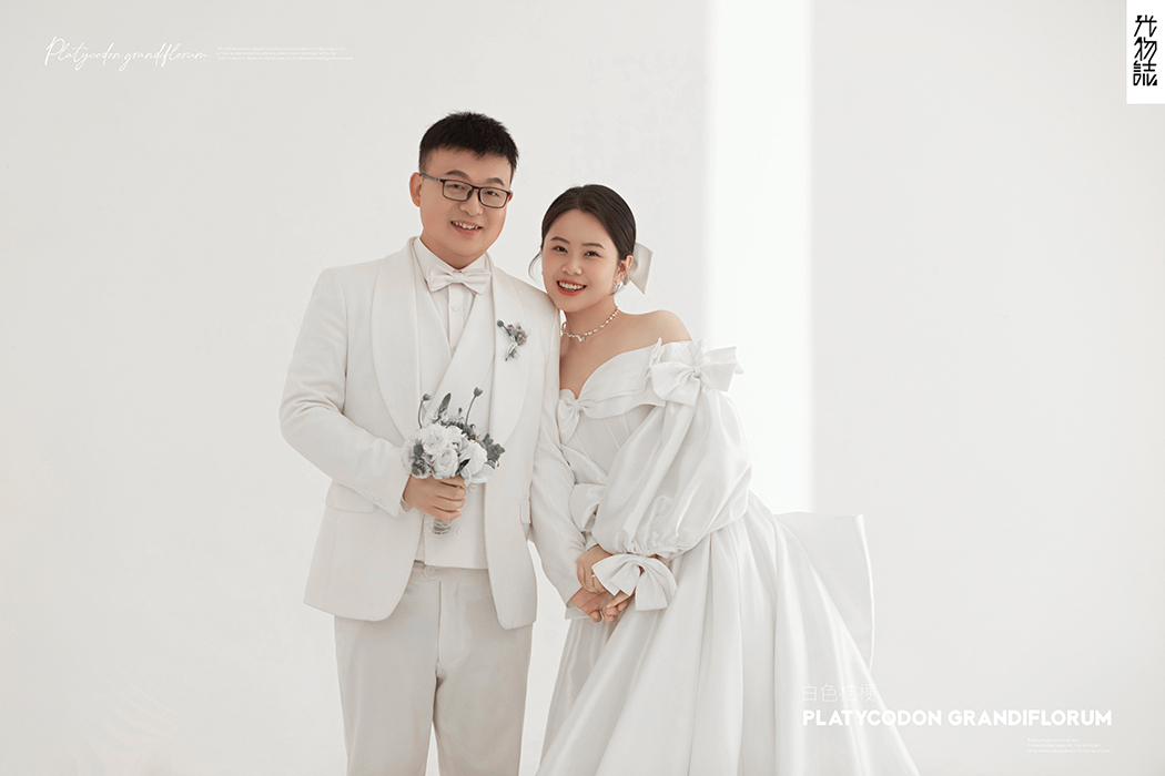 炒鸡甜~李振先生全诗意女士你的甜蜜婚纱照、极简棚拍、、、婚纱照