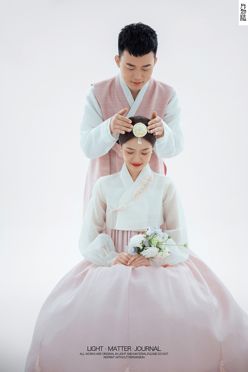 炒鸡甜~刘春旺先生金香梅女士你的甜蜜婚纱照、极简棚拍、、、婚纱照