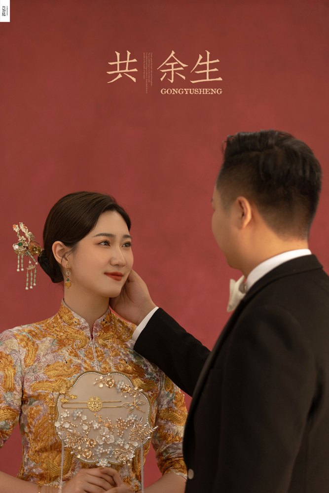 你的女孩(*^＠^*)贺鑫先生孙宇婷女士幸福感婚纱照、极简棚拍、徐才皓、好像在听单口相声，开心到直不起腰，幸福感MAX、婚纱照