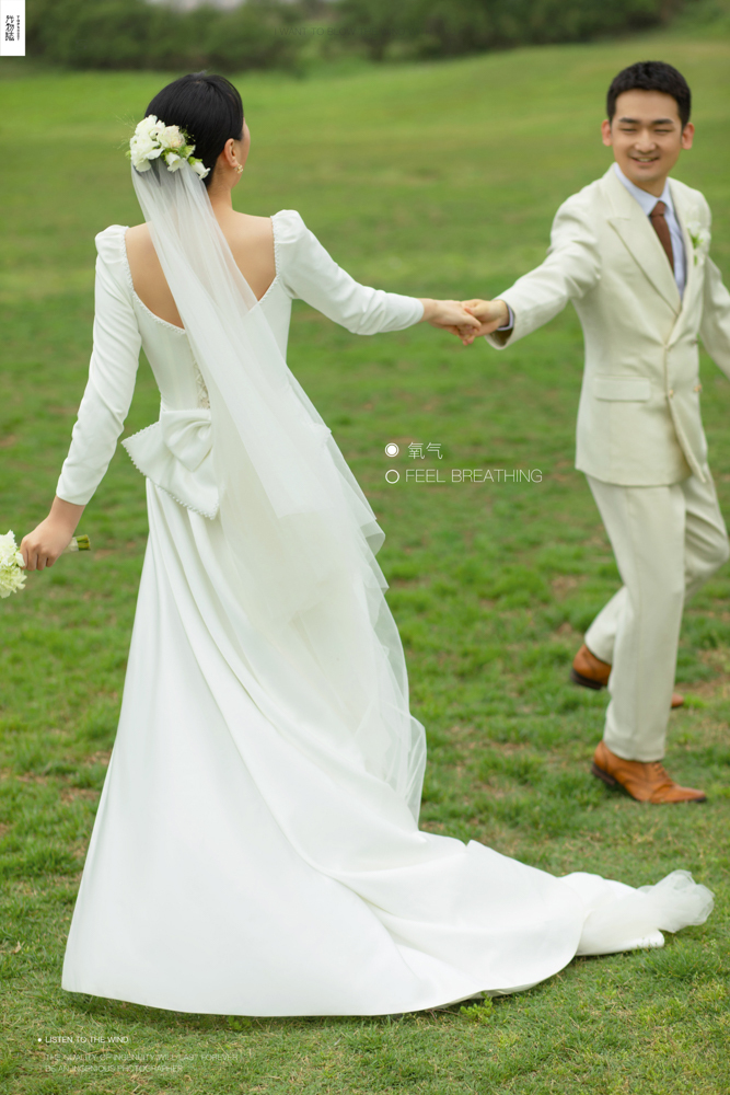 极致情绪！薛润洲先生王铎茹女士青春印记婚纱照、极简棚拍、、、婚纱照