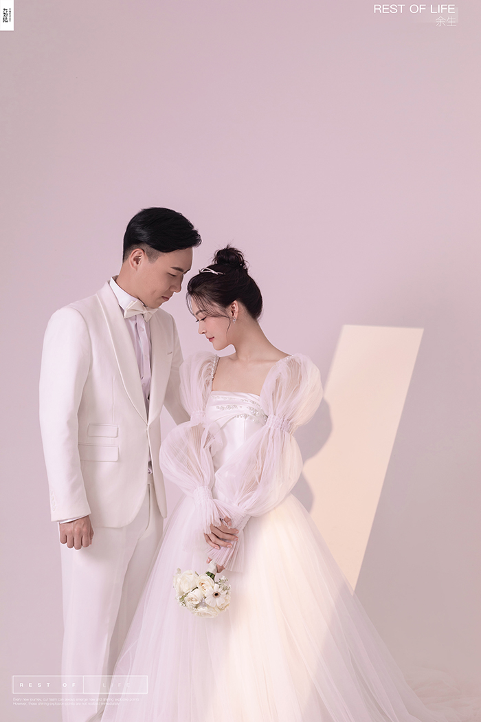 幸福感爆棚段昕阳先生郝颖女士你的甜蜜婚纱照、极简棚拍、、、婚纱照