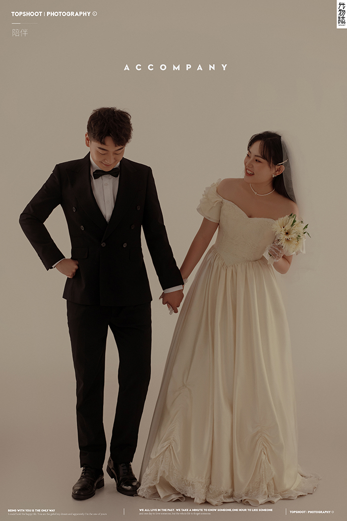 极致情绪！王嘉先生吴镇婕女士你的甜蜜婚纱照、极简棚拍、、、婚纱照